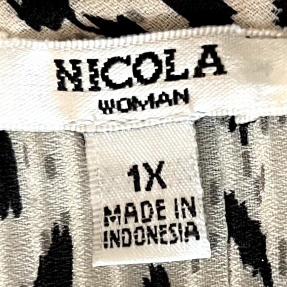 Nicola, black and white tunic top - Picture 4 of 5